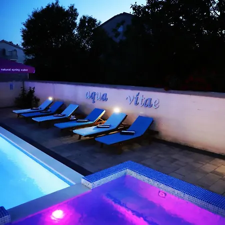 Villa Istriatica, House For 18 + 2 Persons, 200 M From The Beach, Pool, Jacuzzi, Sauna