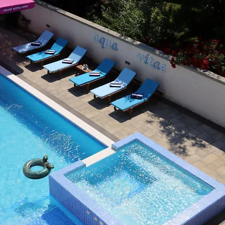 Istriatica, House For 18 + 2 Persons, 200 M From The Beach, Pool, Jacuzzi, Sauna Medulin